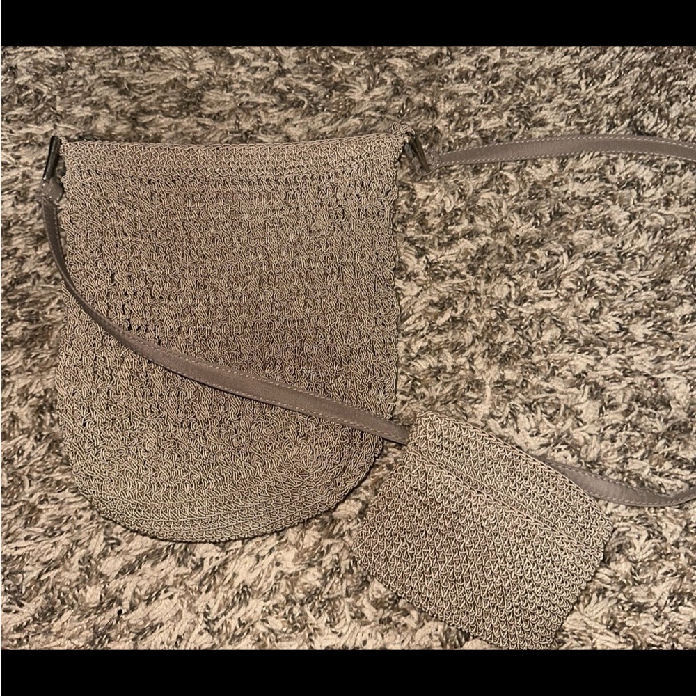 Beige bag with matching coin purse